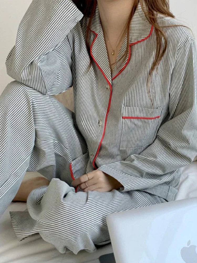 BRIELLES™ WOMEN'S 2-PIECE PYJAMA SET: STRIPED BUTTON-UP SHIRT AND TROUSERS