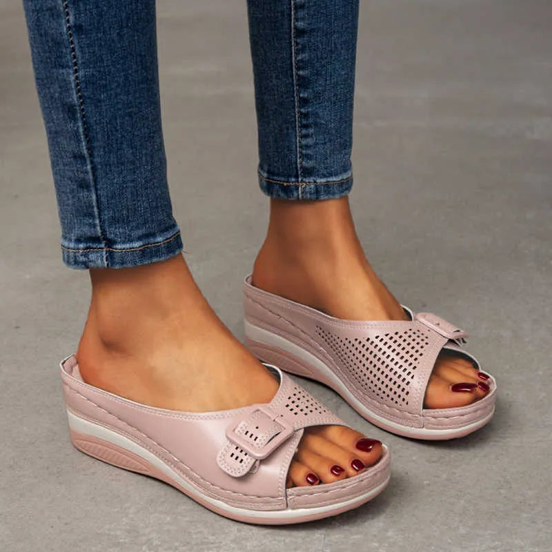 PASSAGE WEST™ WOMEN'S LEATHER SOFT FOOTBED ARCH-SUPPORT SANDALS
