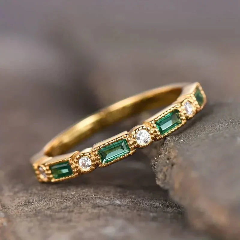 SILVINA™ VINTAGE GREEN ZIRCONIA RING