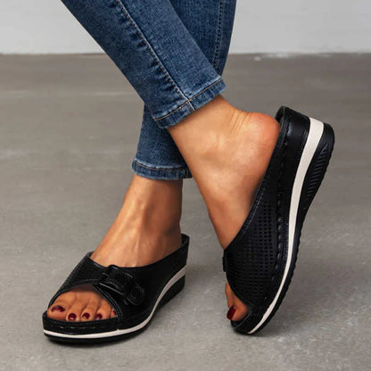 PASSAGE WEST™ WOMEN'S LEATHER SOFT FOOTBED ARCH-SUPPORT SANDALS